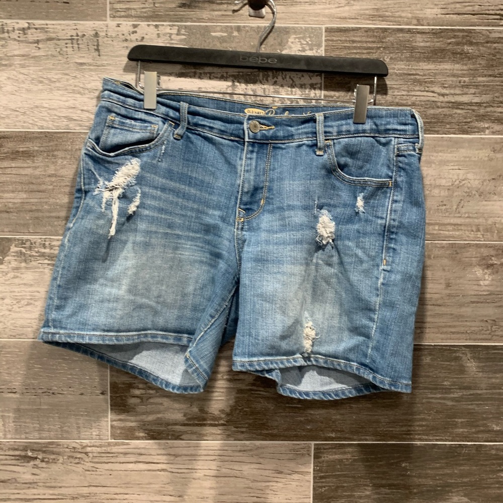 Old navy boyfriend shorts